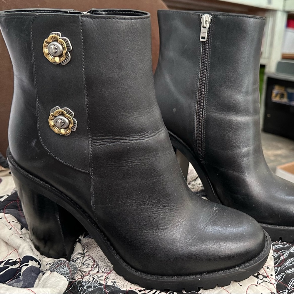 Coach Leather boots Size 10